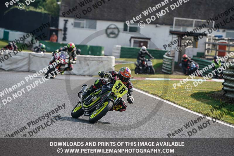 enduro digital images;event digital images;eventdigitalimages;mallory park;mallory park photographs;mallory park trackday;mallory park trackday photographs;no limits trackdays;peter wileman photography;racing digital images;trackday digital images;trackday photos